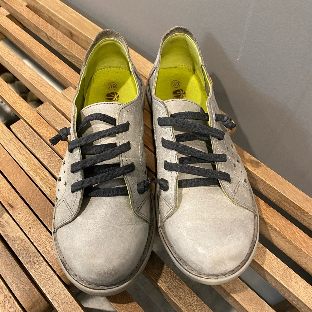 Jungla Shoes